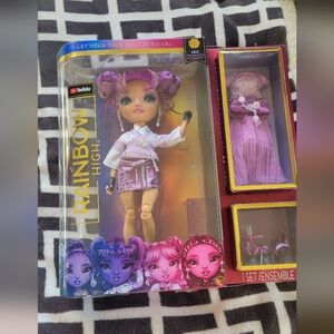 Rainbow High lily yamamoto